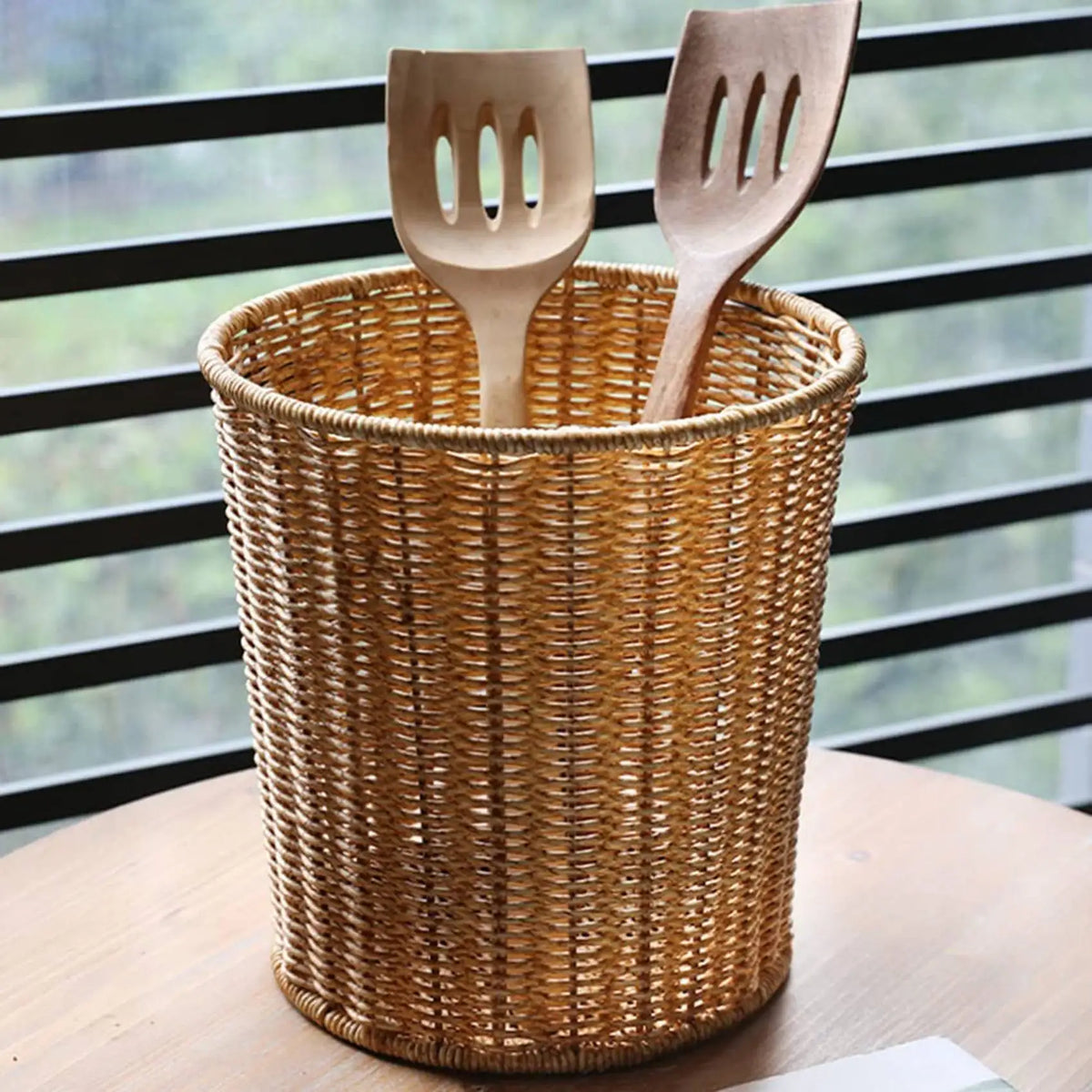 panier tressé naturel couvercle traditionnel rangement linge couleur beige rustique
