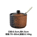 pot condiments porcelaine broyeur épices cuillère fleurs blanches motifs floraux rustique