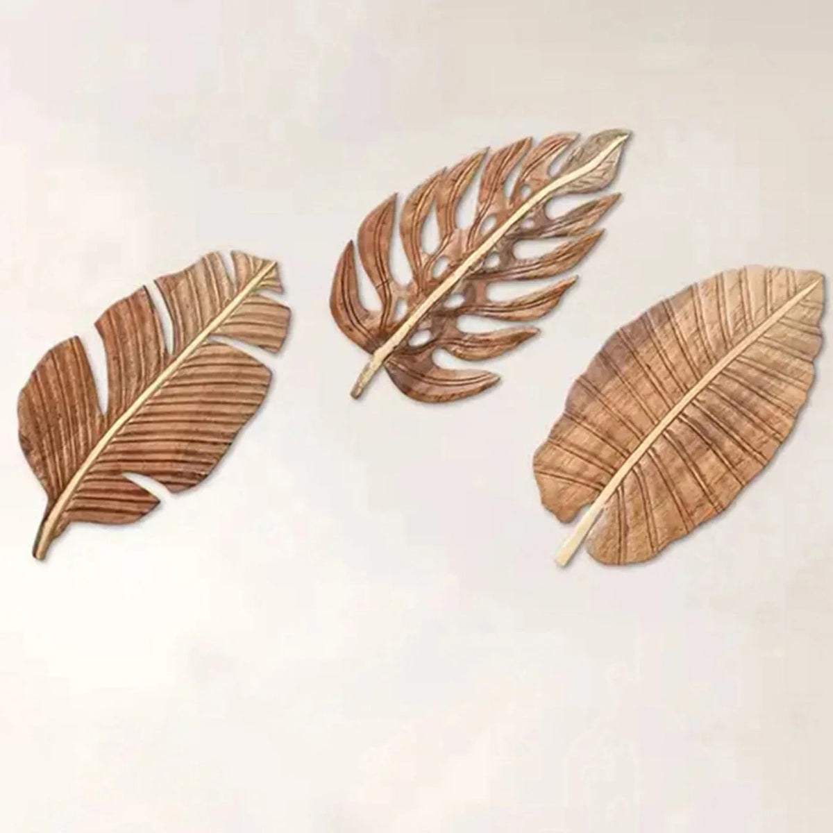 décoration murale feuilles bois naturel rustique moderne suspension intérieur marron clair beige lignes verticales