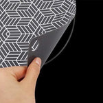 tapis protection silicone moderne noir blanc motif géométrique respectueux environnement induction kitchen countertop