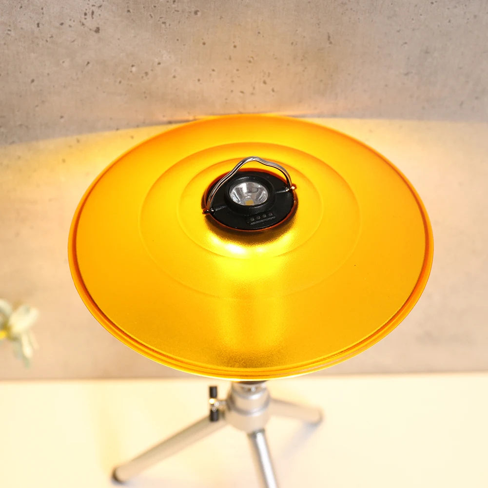 lampe table moderne or noir vert olive matériau plastique minimaliste trépied métallique