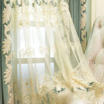 rideau velours vert clair broderie florale élégant classique moderne fenêtre salon maison luxe