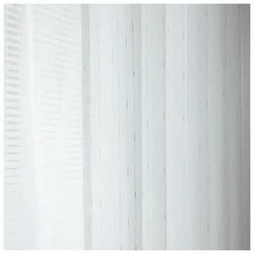 rideau blanc moderne transparent rayures verticales fines fenêtre salon chambre maison