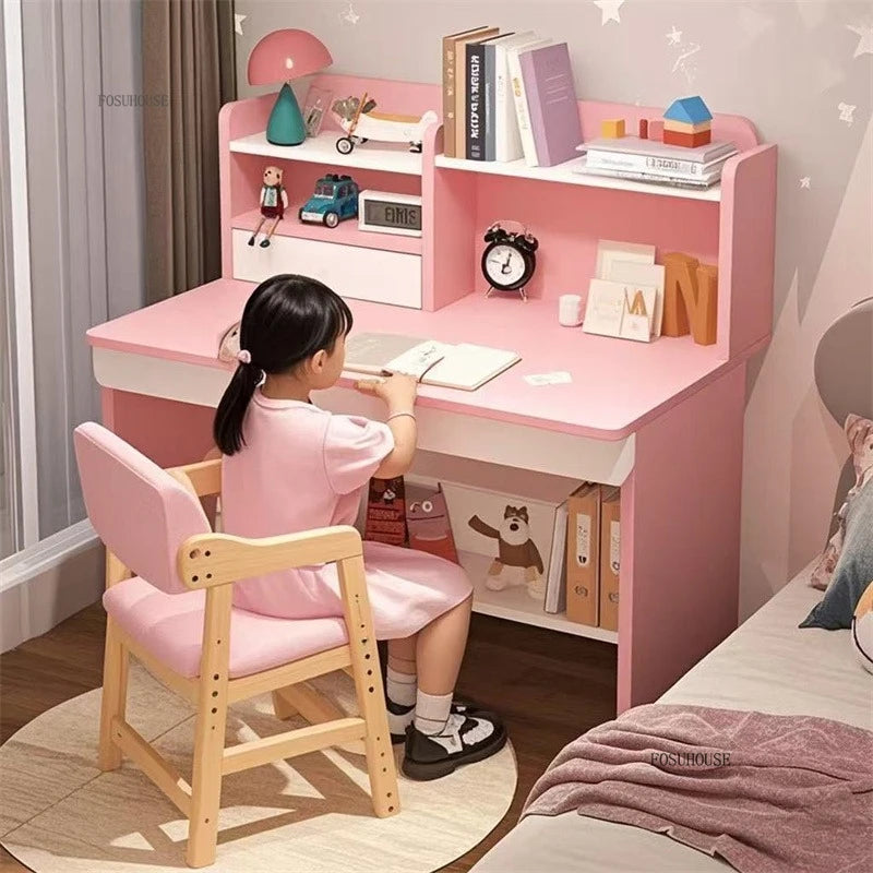 Set de table et chaises en bois pour enfants, design minimaliste moderne, vue d'ensemble