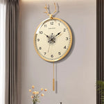 horloge murale moderne ornementale aiguille bois florale salon intérieur