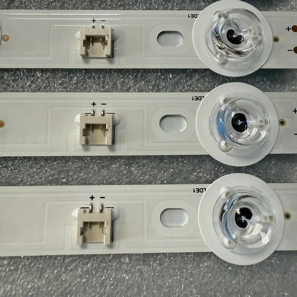 bande lumineuse led blanc moderne fixation connecteur électrique aluminium