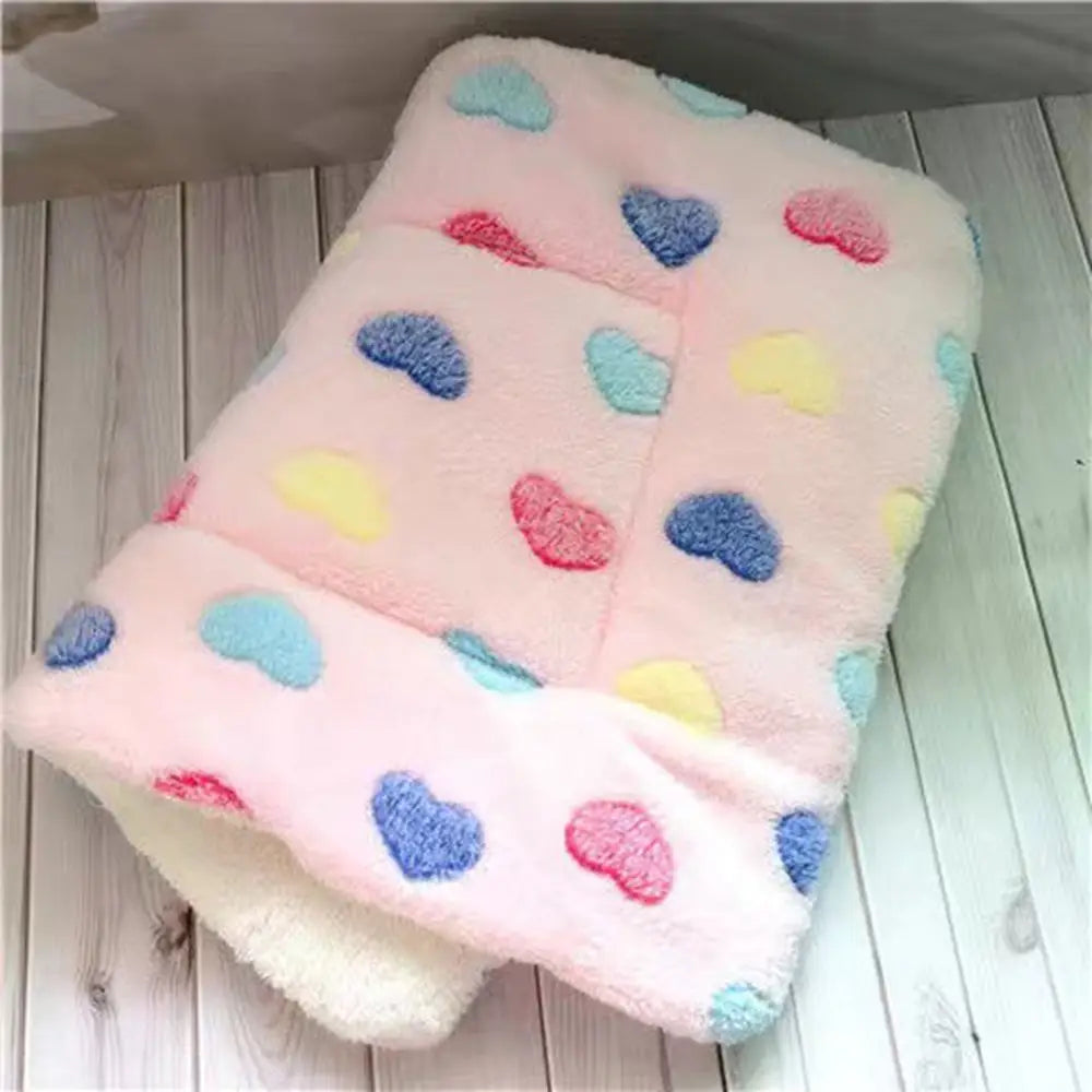 lit confortable chat chien coussin doux motif pattes os couleur pastel