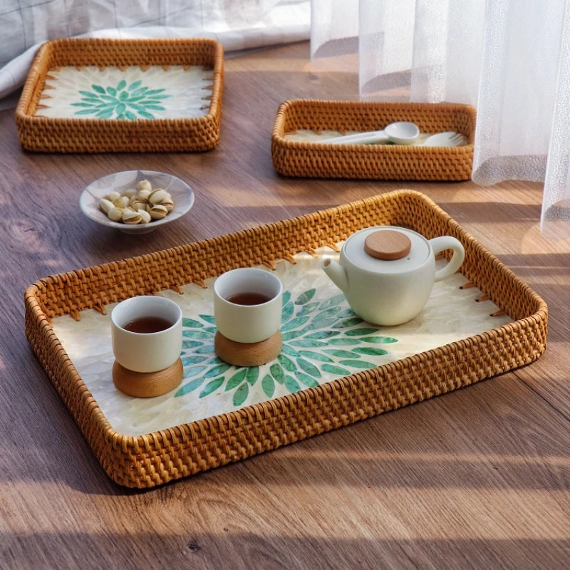 assiettes thé rustiques boho chic marron clair blanc vert fleurs motifs géométriques