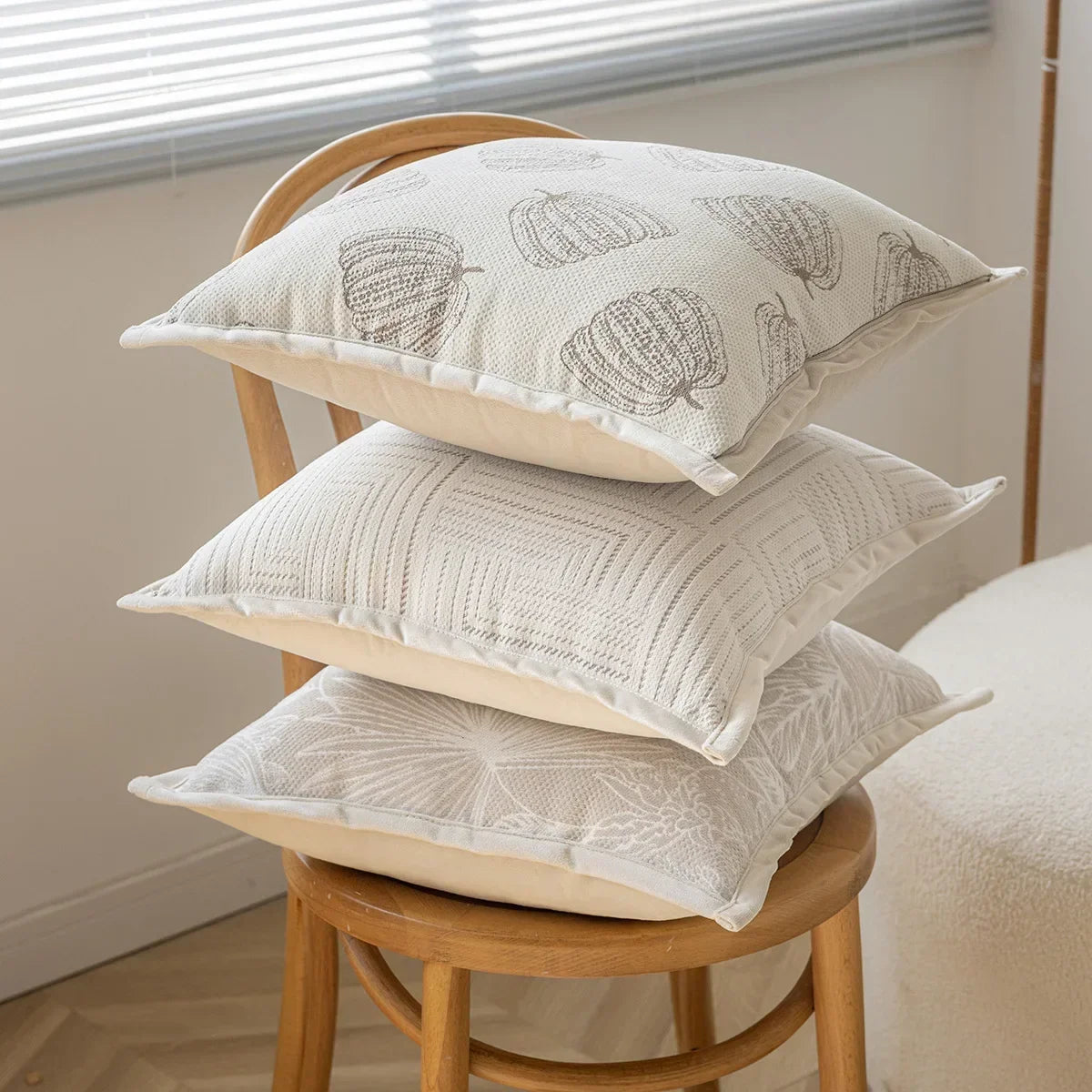 coussin beige motif citrouilles moderne opacité 100 polyester tufted 45x45cm décoration maison canapé chaise