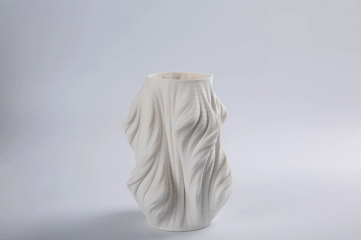 Vase contemporain porcelaine blanche noire bleue plissé moderne simple decoration table
