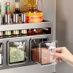 rangement condiments gris transparent moderne acier brillant fixations murales conteneurs couvercles multifonctionnels