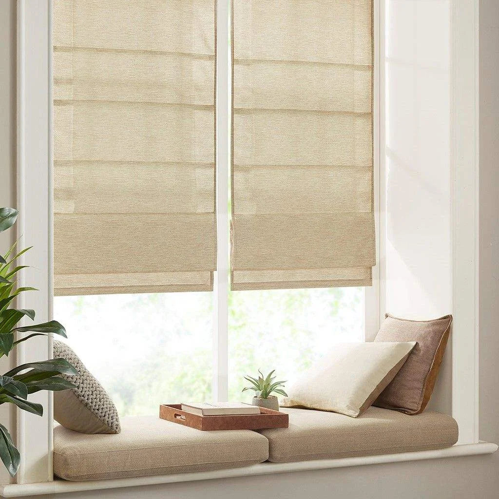 rideau store lamelles tissu beige texture lin moderne opacité sécurité uv puits lumière horizontal