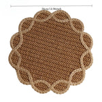 tapis table rustique vert beige marron clair texture tissée bordure ornée décoration intérieure photo