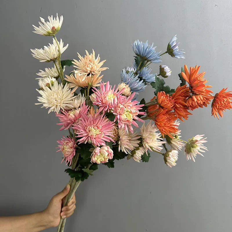 bouquet fleurs artificielles chrysanthèmes blanc rose orange bleu moderne décoration intérieure anniversaire mariage