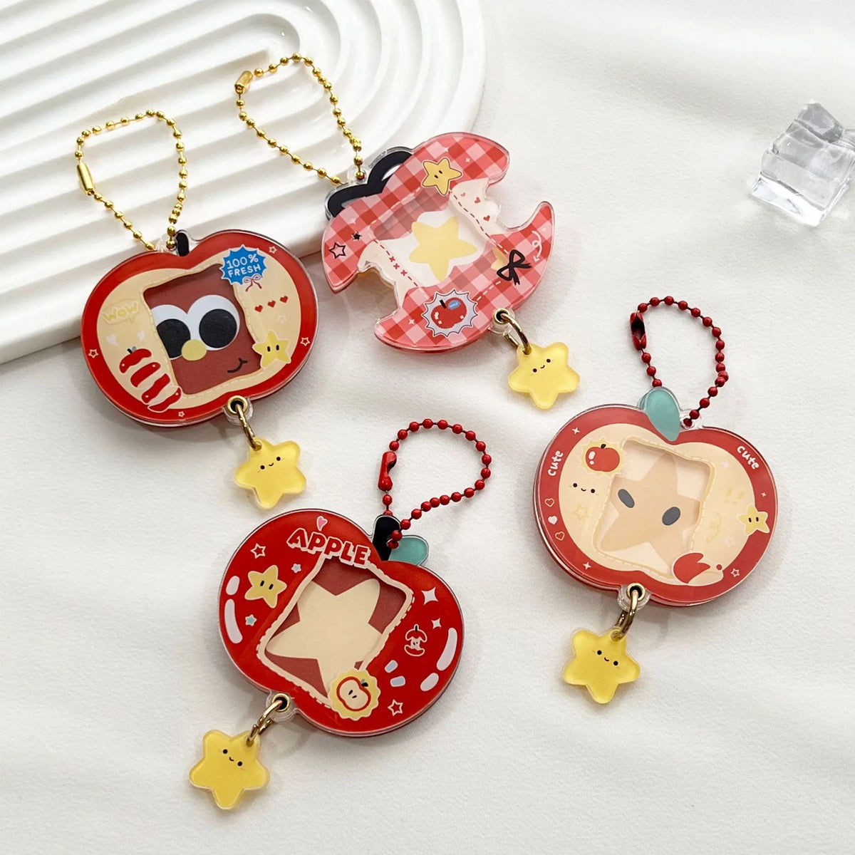 porte clés étoile cœur pomme animaux cartoon enfantin chaîne dorée rouge blanc noir