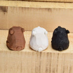 figurines ours géométriques blanc marron noir minimaliste moderne salon