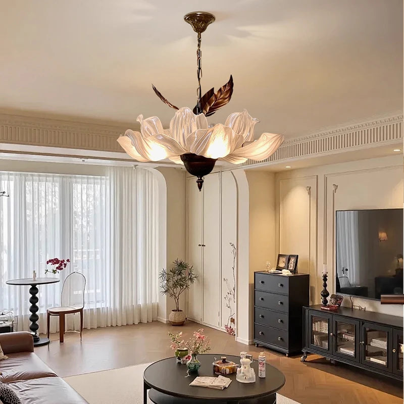 lampe suspendue blanche dorée fleurs classique salon chambre lumière led neutre chaleureuse
