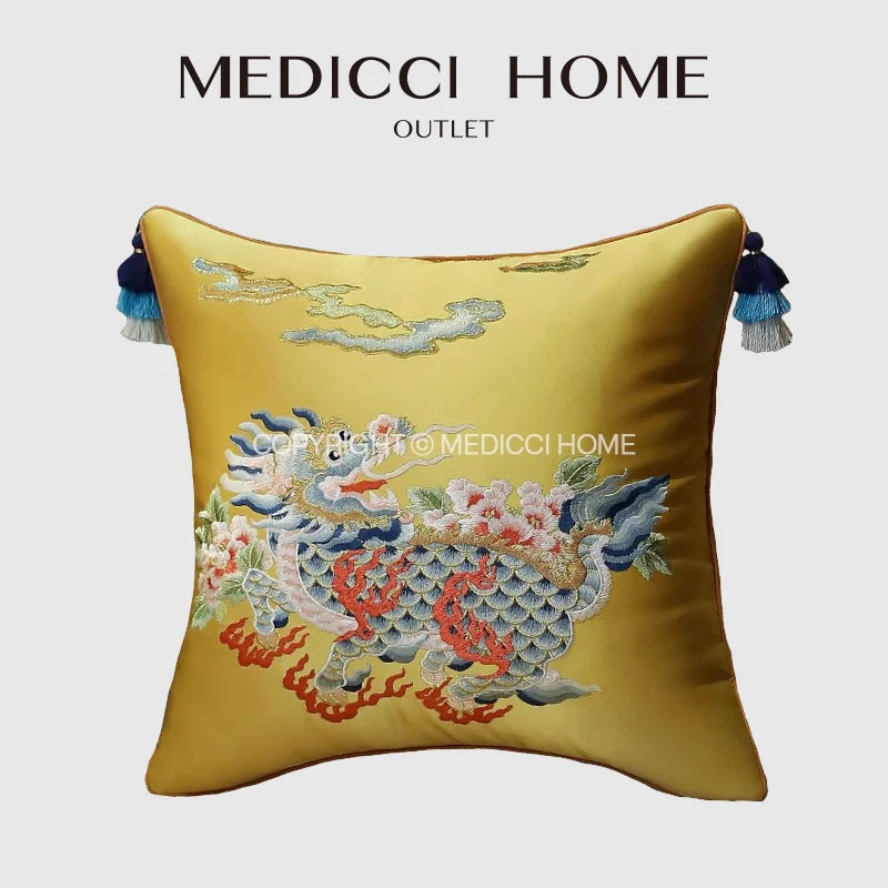 housse coussin carrée brodée dragon chinois traditionnel satin jaune rose violet décoration luxe