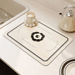 tapis cuisine séchage vaisselle diatomée rectangulaire motif fleurs moderne beige noir élégant