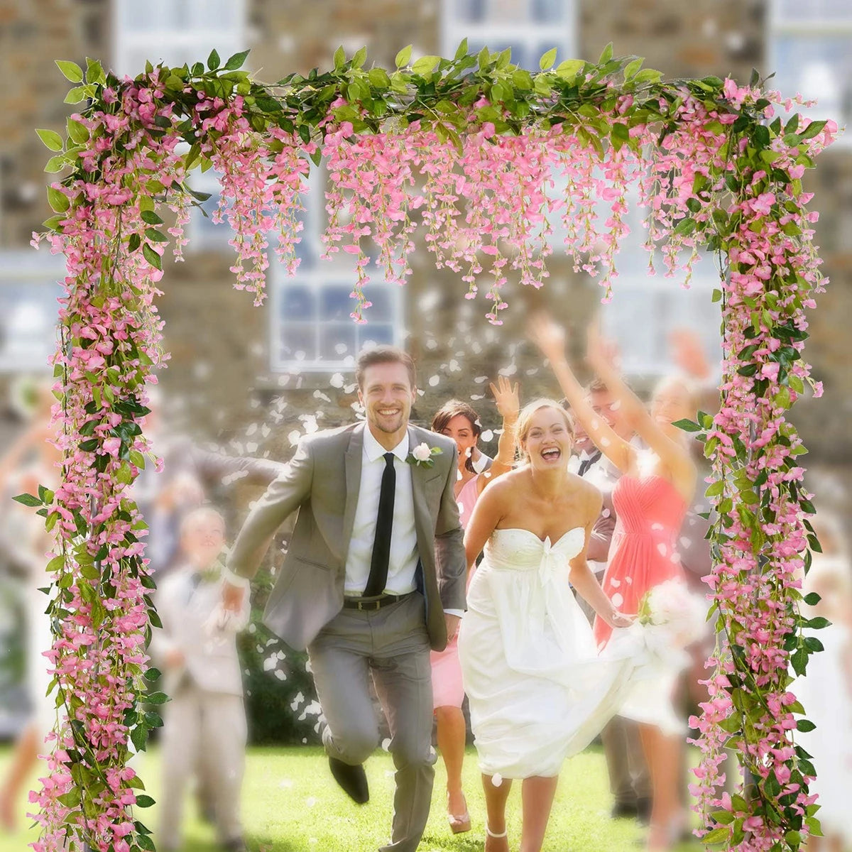guirlande végétale naturelle fleurs vertes violettes blanches roses extérieur décoration maison jardin mariage festivités