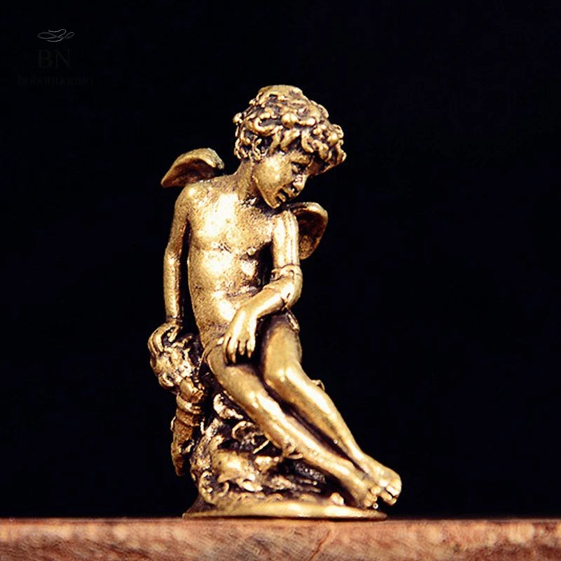 statue ange enfant dorée ailes base végétale renaissance ornement décoration intérieur classique erotique miniature