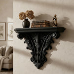 étagère murale décorative noire blanche supports sculptés chandelles bougeoirs vases fleurs petits éléments ornementaux