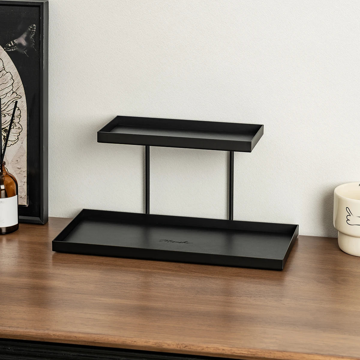 plateau deux niveaux moderne noir plateau cuir lisse rangement produits beauté accessoires maquillage chambre