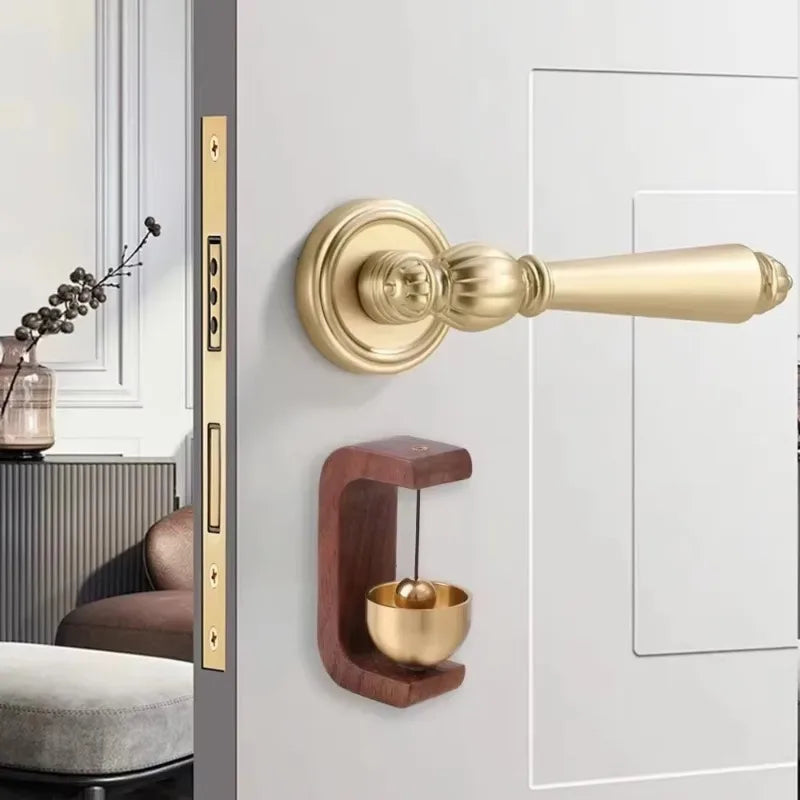 décoration intérieure boules sonores aimantées or bois modernes minimalistes suspension chambre entrée