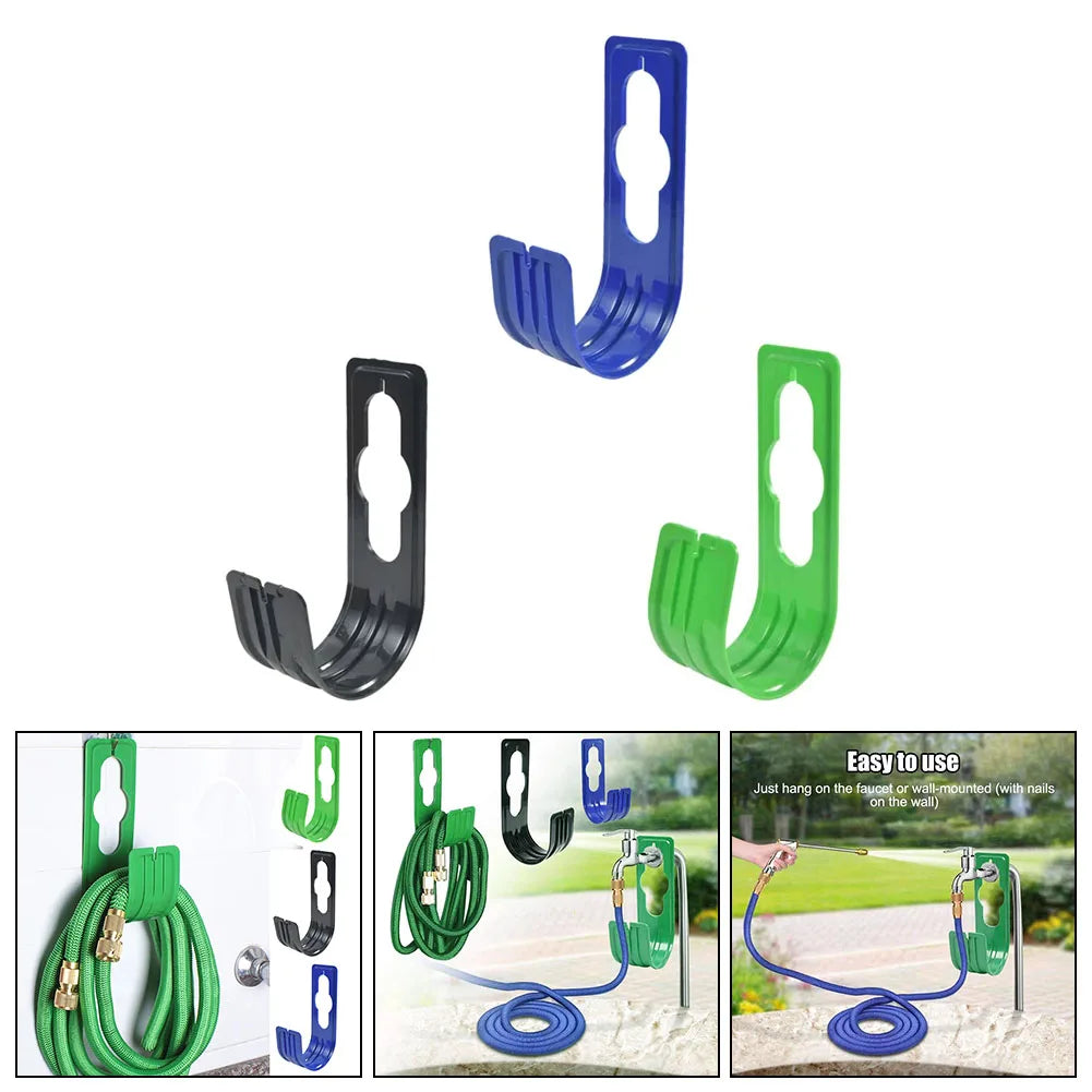 enrouleur tuyau arrosage adhésif utilitaire vert bleu noir minimaliste fixations vis clous flexible