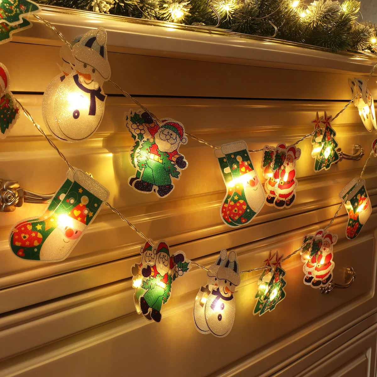guirlande lumineuse noël multicolore thème festif décoration maison chambre zigzag festive