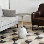 table d'appoint moderne marbre blanc veines grises pied central salon chambre