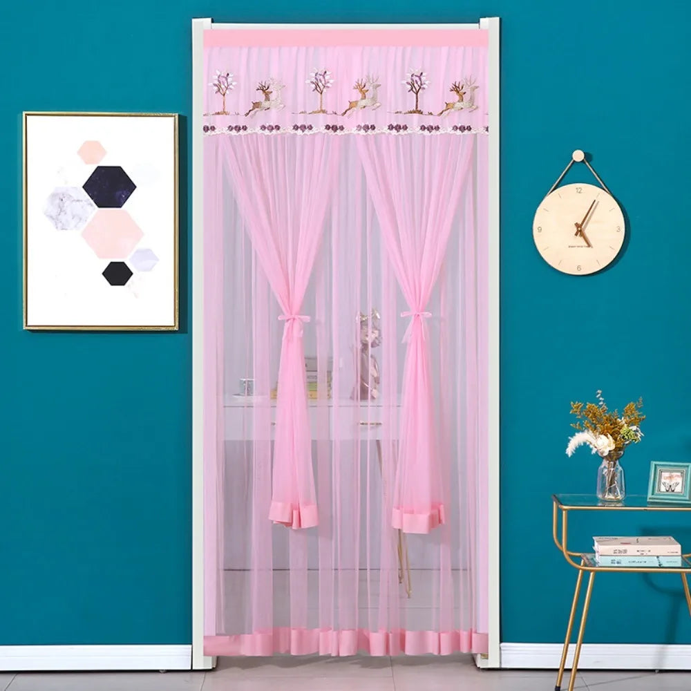rideau porte décoration floral violet bleu rose blanc plissé brodé frangé translucide autoagrippant