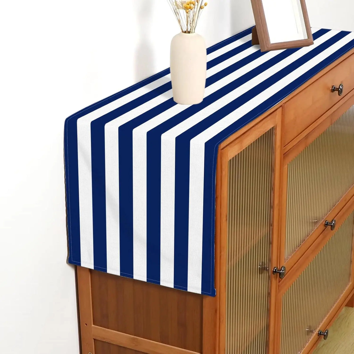 table cuisine nappe courte lin bleu marine rayée marin décontracté festive farmhouse