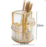boîte maquillage transparente blanches roses moderne élégante brosse bouteille rouge rangement cosmétiques