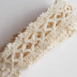 ruban dentelle polyester blanc crème motif ajouré texture fine élégant classique 2.5cm largeur yards