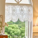 rideau fenêtre transparent dentelle brodée shabby chic fleur motif floral vintage beigeclair