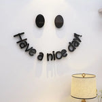 décoration murale moderne lettres have nice day soleil souriant noir rouge doré