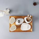 ensemble salle bain blanc moderne distributeur savon porte savon deux tasses dents deux brosses