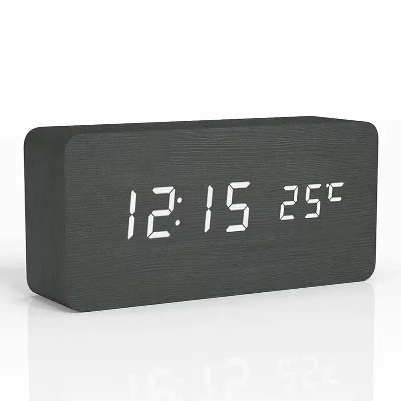 horloge numérique bois naturel affichage led alarme température moderne minimaliste