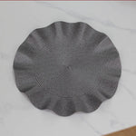 serviettes table tissées vert olive moderne beige clair motifs concentriques minimaliste respectueux environnement