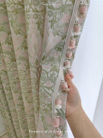 rideau floral opaque polyester brodés vert pastel rose pâle classique rubans boules déco