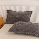 taies d'oreiller jacquard papillons brodés gris bleu rose vert beige violet modernes lit hiver