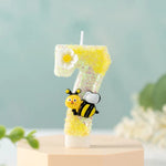 bougies forme chiffres jaune blanc noir fleurs abeilles décoratives enfants sucrerie couteau sucre boîte
