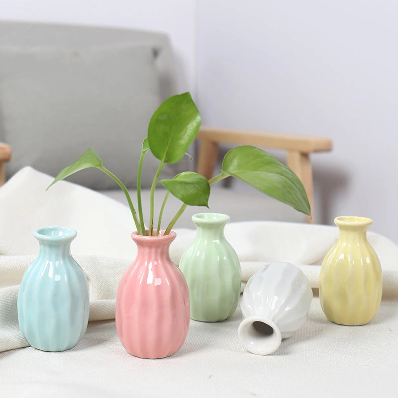 vases céramique bleu clair vert pastel rose blanc rayures horizontales minimaliste