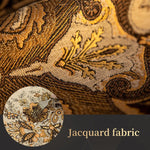 Gros plan sur un motif de jacquard complexe composé de détails floraux et géométriques aux couleurs chaudes et profondes.