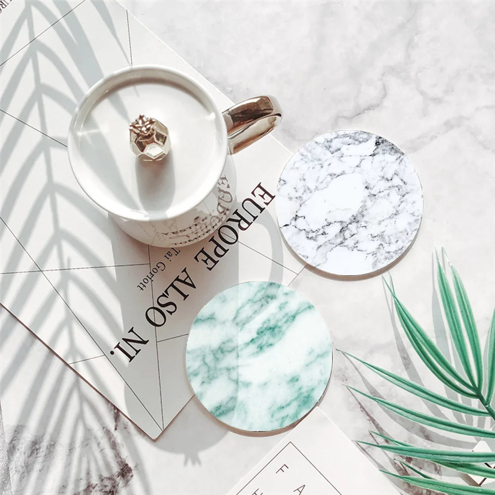 sous verres marbrés modernes élégants noir blanc doré rose bleu gris