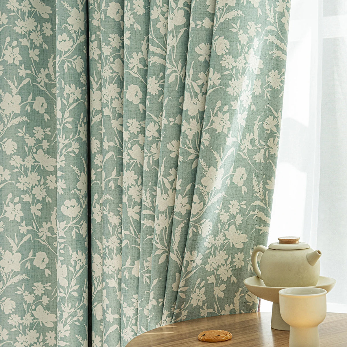 rideau imprimé motifs floraux semi translucemment vert menthe beige blanc bohème tringle rideau