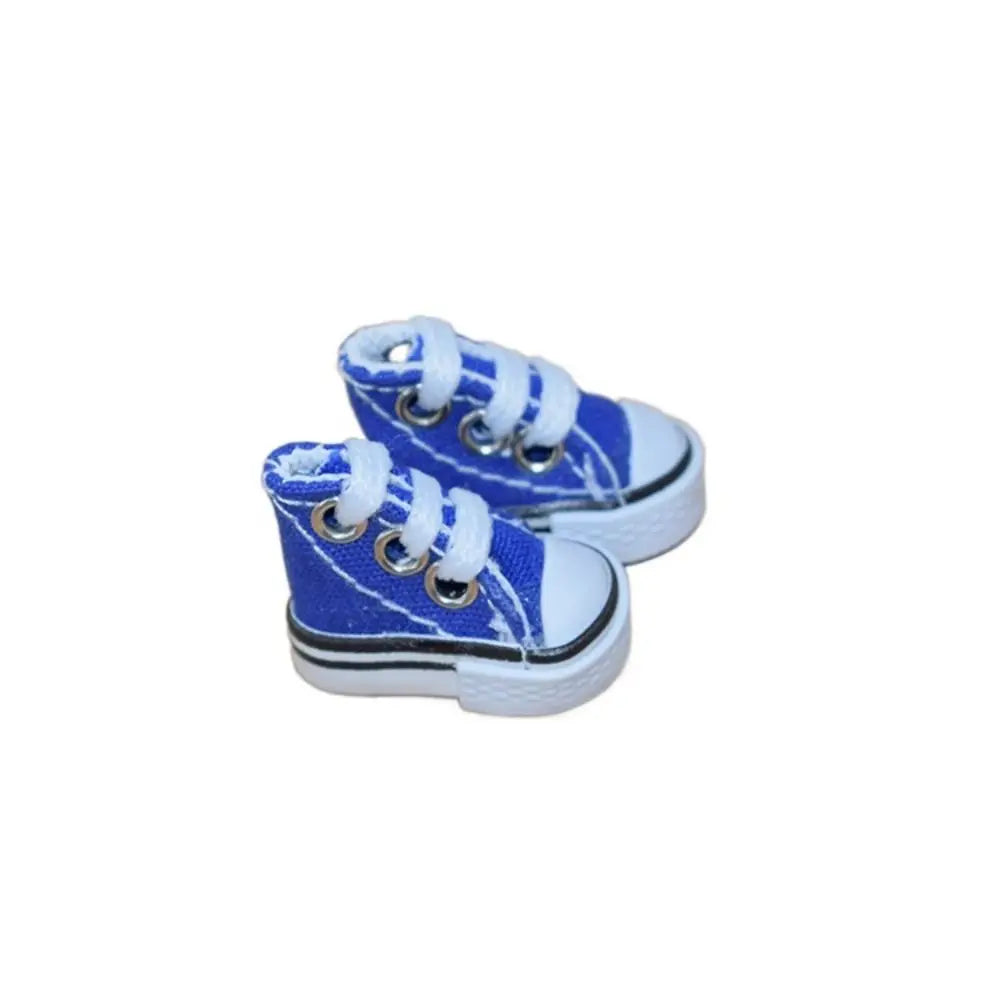 chaussures sport miniatures toile coton classiques baskets couleurs variées opaques enfants accessoires poupées