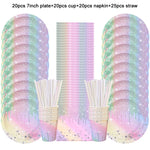 vaisselle jetable fête anniversaire moderne multicolore pailletée assiettes tasses serviettes pailles bannière happy birthday