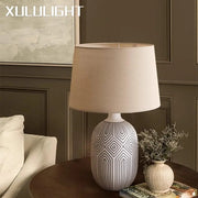 Lampe de table Wabi-sabi en céramique pour tête de lit, chambre et salon rétro - Ombre Interieur